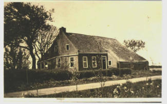 Saaxumhuizen: boerderij M. Smit ca 1960